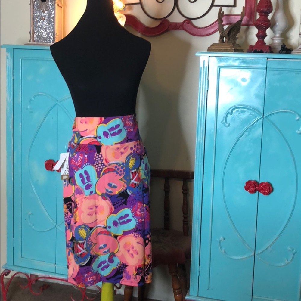 Disney LuLaRoe Cassie Skirt BNWT